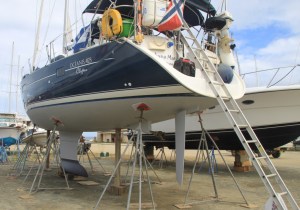 Båten får ny bunnsmøring, Spanish town, Virgin Gorda